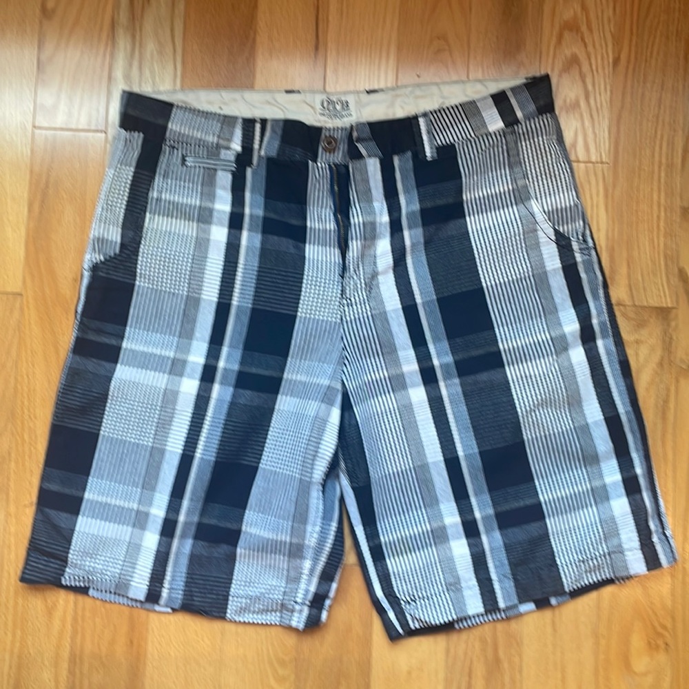 OTB One Tough Brand mens shorts.  Navy blue, gray, white pattern.